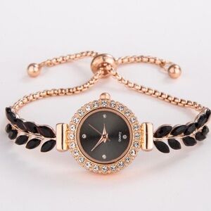 Ladies Black Casual Bracelet Watch